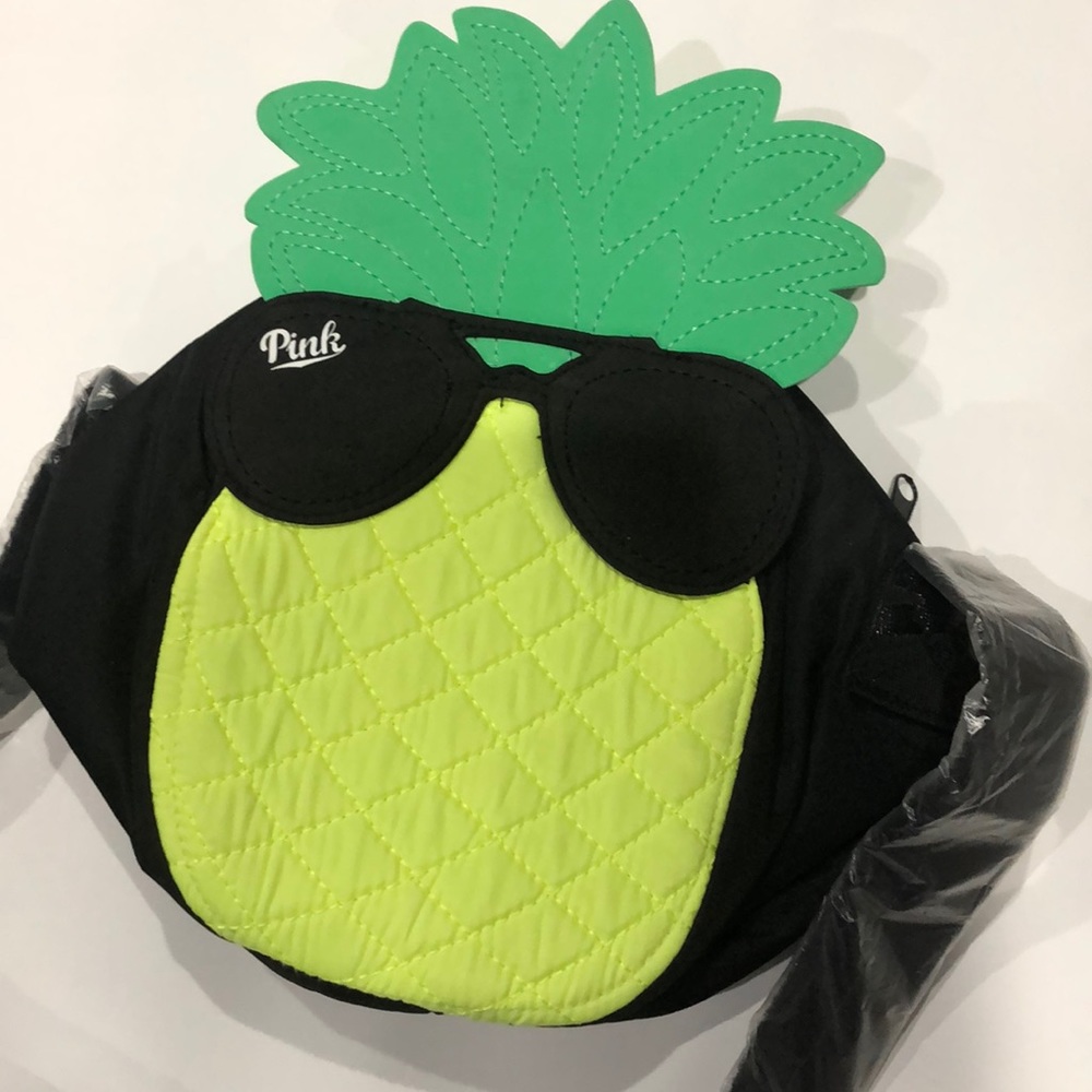 Pink💗🍍✨Victoria’s Secret Pineapple Cooler Tote